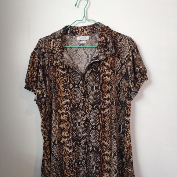 VanHeusen Snakeskin Print Women's Top Short Sleeves Collared Buttons Sz Large - Picture 11 of 12